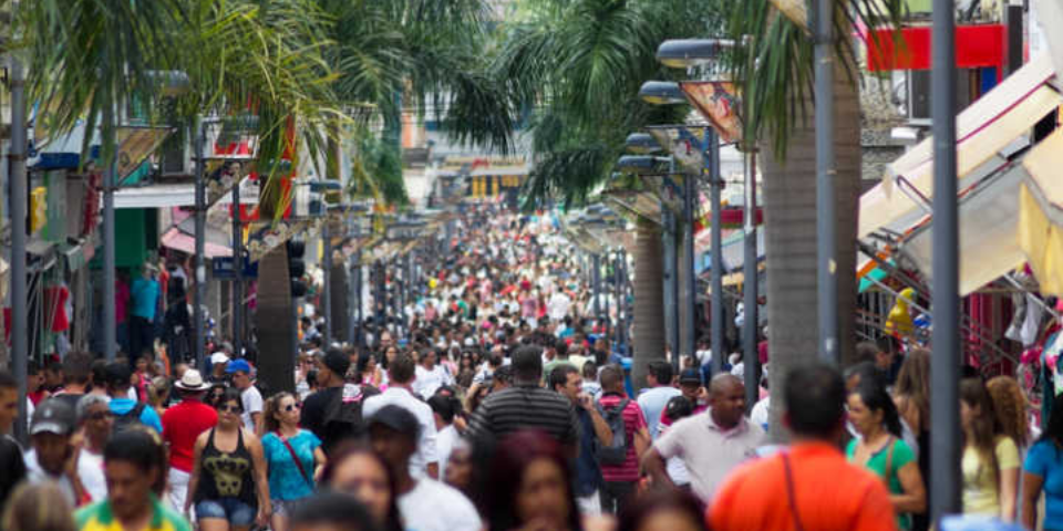 Brás Moda - Com 5 lojas nos principais centros comerciais de São